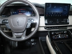 Used 2022  Lincoln Navigator Standard 4x4 at Drive Now Westlake near Westlake, OH