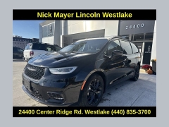 Used 2025  Chrysler Pacifica Limited FWD at DriveNow Mayfield near Mayfield Heights&comma; OH
