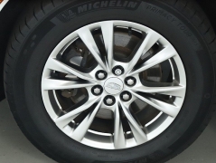 Used 2020  Cadillac XT5 AWD 4dr Premium Luxury at Drive Now Westlake near Westlake&comma; OH
