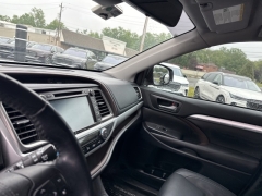 Used 2018 Toyota Highlander V6 AWD (Natl) at DriveNow Mayfield near Mayfield Heights, OH
