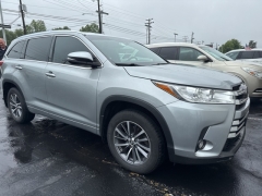 Used 2018 Toyota Highlander V6 AWD (Natl) at DriveNow Mayfield near Mayfield Heights, OH