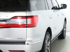 Used 2019  Lincoln Navigator 4d SUV 4WD Reserve at Drive Now Westlake near Westlake&comma; OH