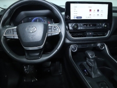 Used 2024  Toyota Grand Highlander XLE AWD at Drive Now Westlake near Westlake&comma; OH