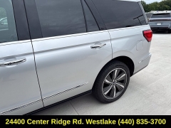 Used 2019  Lincoln Navigator 4d SUV 4WD Reserve at Drive Now Westlake near Westlake&comma; OH
