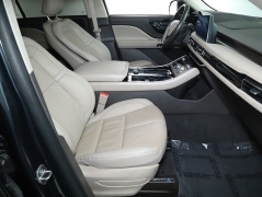 Used 2023  Lincoln Aviator Reserve AWD at Drive Now Westlake near Westlake&comma; OH