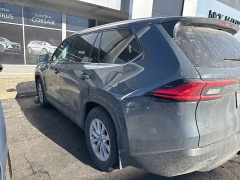 Used 2024  Toyota Grand Highlander XLE AWD at Drive Now Westlake near Westlake&comma; OH