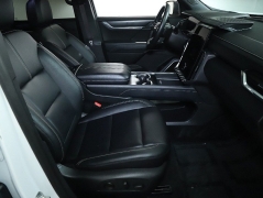 Used 2024  GMC Acadia FWD 4dr Elevation at DriveNow Mayfield near Mayfield Heights&comma; OH