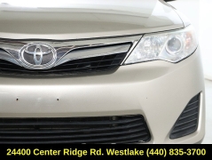 Used 2014  Toyota Camry 4dr Sdn I4 Auto LE &lpar;Natl&rpar; at DriveNow Mayfield near Mayfield Heights&comma; OH