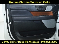Used 2002  Lincoln NAVIGATOR  at DriveNow Mayfield near Mayfield Heights&comma; OH