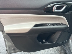 Used 2022  Jeep Compass Limited 4x4 at DriveNow Mayfield near Mayfield Heights, OH