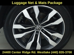 Used 2021  Volkswagen Atlas Cross Sport 3&period;6L V6 SEL R-Line 4MOTION at DriveNow Mayfield near Mayfield Heights&comma; OH