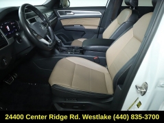 Used 2021  Volkswagen Atlas Cross Sport 3&period;6L V6 SEL R-Line 4MOTION at DriveNow Mayfield near Mayfield Heights&comma; OH
