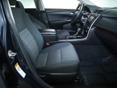 Used 2017  Toyota Camry Auto &lpar;Natl&rpar; at Drive Now Westlake near Westlake&comma; OH