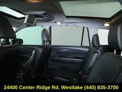 Used 2017  Honda Pilot 4d SUV AWD Elite at Drive Now Westlake near Westlake&comma; OH