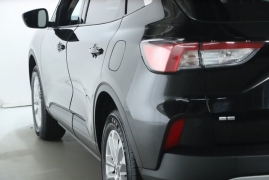 Used 2020 Ford Escape 4d SUV AWD SE at Drive Now Westlake near Westlake, OH