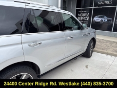 Used 2019  Lincoln Navigator 4d SUV 4WD Reserve at Drive Now Westlake near Westlake&comma; OH