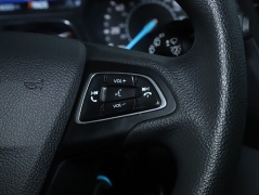 Used 2018  Ford Escape SE 4WD at Drive Now Westlake near Westlake&comma; OH