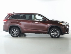 Used 2018 Toyota Highlander V6 AWD (Natl) at Drive Now Westlake near Westlake, OH