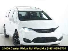 Used 2019  Chrysler Pacifica Limited FWD at DriveNow Mayfield near Mayfield Heights&comma; OH