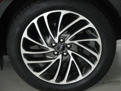Used 2019  Lincoln Nautilus Reserve FWD at DriveNow Mayfield near Mayfield Heights&comma; OH