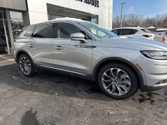 Used 2023  Lincoln Nautilus Reserve FWD at DriveNow Mayfield near Mayfield Heights, OH