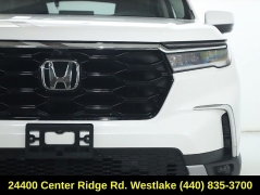Used 2024  Honda Pilot Elite AWD at Drive Now Westlake near Westlake&comma; OH