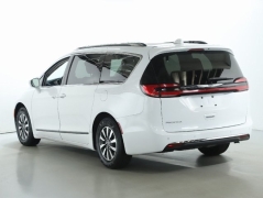 Used 2021 Chrysler Pacifica Touring L FWD at Drive Now Westlake near Westlake, OH