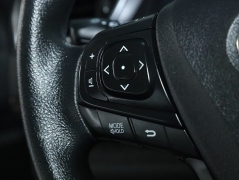 Used 2017  Toyota Camry Auto &lpar;Natl&rpar; at Drive Now Westlake near Westlake&comma; OH