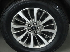 Used 2022  Lincoln Nautilus Reserve AWD at DriveNow Mayfield near Mayfield Heights&comma; OH