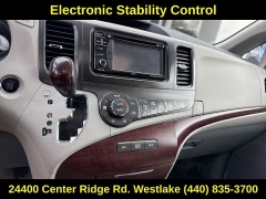 Used 2014  Toyota Sienna 5dr 7-Pass Van V6 AWD &lpar;Natl&rpar; at Drive Now Westlake near Westlake&comma; OH