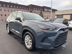 Used 2024  Toyota Grand Highlander XLE AWD at Drive Now Westlake near Westlake&comma; OH