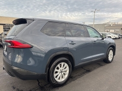 Used 2024  Toyota Grand Highlander XLE AWD at DriveNow Mayfield near Mayfield Heights&comma; OH