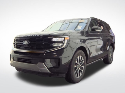 Used 2025 Ford Expedition Platinum 4x4 at Mike Burkart Ford near Plymouth, WI