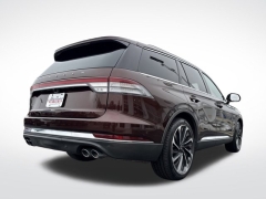 Used 2020  Lincoln Aviator Reserve AWD at Mike Burkart Ford near Plymouth&comma; WI