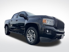 Used 2015  GMC Canyon 4WD Crew Cab SLE at Mike Burkart Ford near Plymouth&comma; WI