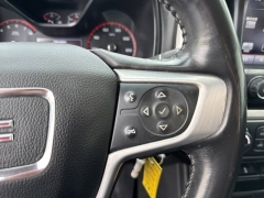 Used 2015  GMC Canyon 4WD Crew Cab SLE at Mike Burkart Ford near Plymouth&comma; WI