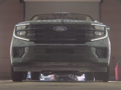 Used 2025  Ford Expedition Active 4x4 at Mike Burkart Ford near Plymouth, WI