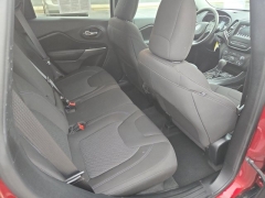Used 2020 Jeep Cherokee 4d SUV 4WD Latitude 2.4L at Mike Burkart Ford near Plymouth, WI