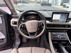 Used 2020  Lincoln Aviator Reserve AWD at Mike Burkart Ford near Plymouth&comma; WI