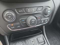 Used 2020 Jeep Cherokee 4d SUV 4WD Latitude 2.4L at Mike Burkart Ford near Plymouth, WI