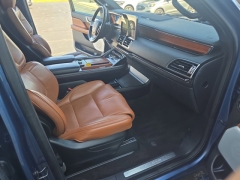 Used 2019 Lincoln Navigator 4d SUV 4WD Reserve at Mike Burkart Ford near Plymouth, WI