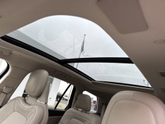 Used 2020  Lincoln Aviator Reserve AWD at Mike Burkart Ford near Plymouth&comma; WI