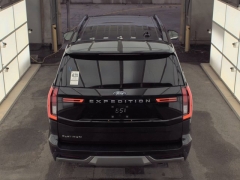 Used 2025  Ford Expedition Platinum 4x4 at Mike Burkart Ford near Plymouth, WI