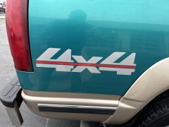 Used 1993  GMC Sierra 1500 4WD Ext Cab SLE at Mike Burkart Ford near Plymouth, WI