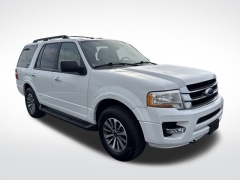 Used 2017  Ford Expedition 4d SUV 4WD XLT at Mike Burkart Ford near Plymouth, WI