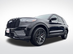 Used 2025  Ford Explorer ST-Line 4WD at Mike Burkart Ford near Plymouth&comma; WI