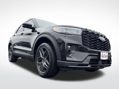 Used 2025  Ford Explorer ST-Line 4WD at Mike Burkart Ford near Plymouth&comma; WI