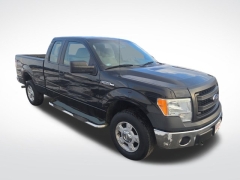 Used 2013  Ford F-150 4WD Supercab XL at Mike Burkart Ford near Plymouth&comma; WI