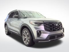 Used 2025  Ford Explorer Platinum 4WD at Mike Burkart Ford near Plymouth&comma; WI