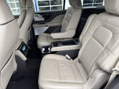 Used 2020  Lincoln Aviator Reserve AWD at Mike Burkart Ford near Plymouth&comma; WI